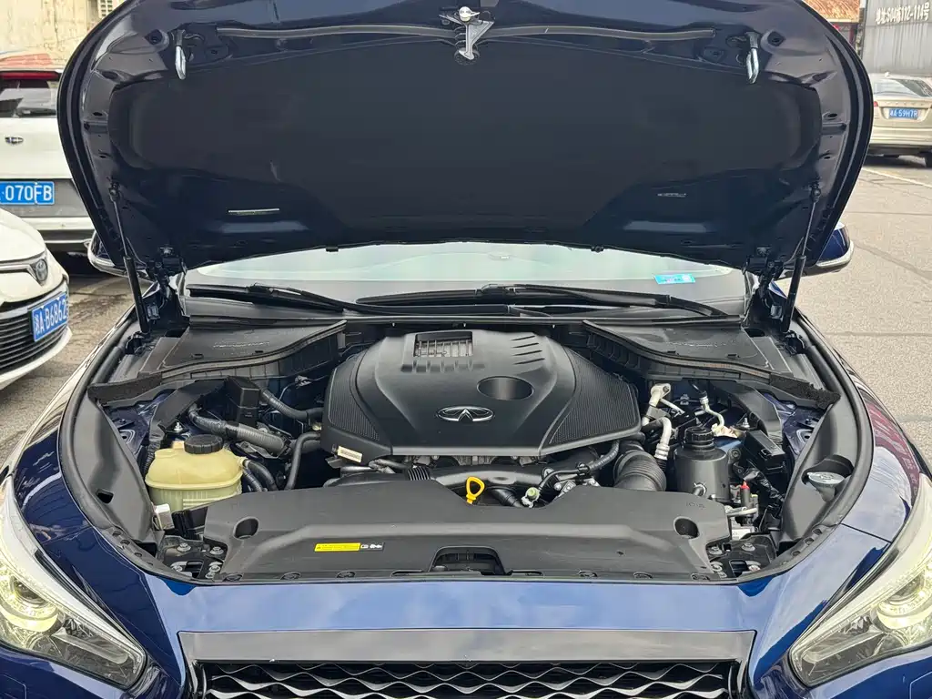 Infiniti Q50L 2019 — фото 21