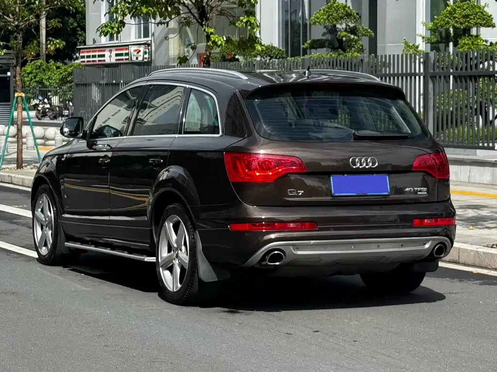 Audi Q7 2014 — фото 25