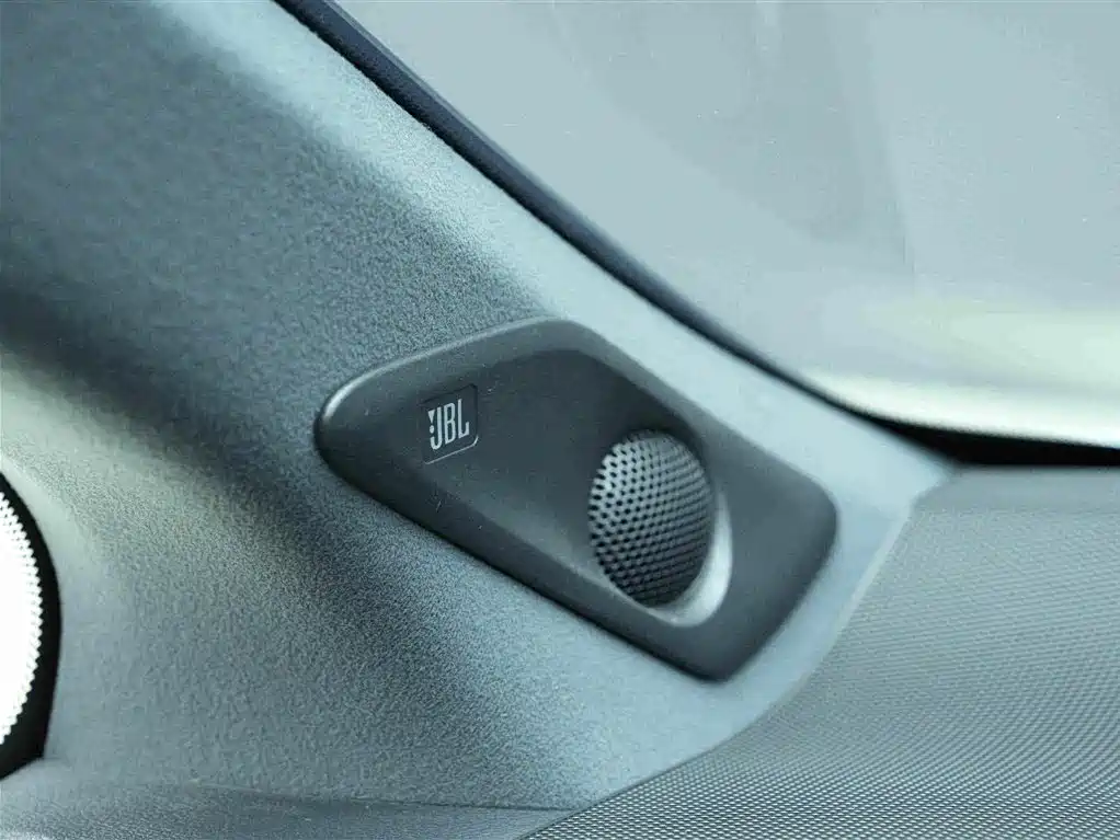 Toyota Vellfire 2024 — фото 17