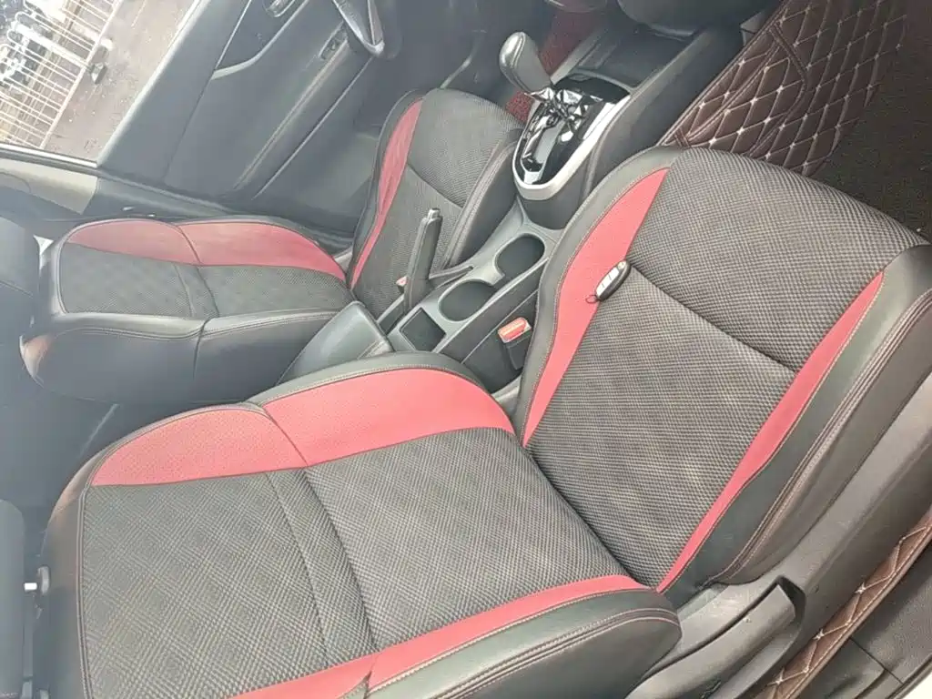 Nissan Qashqai 2015 — фото 25