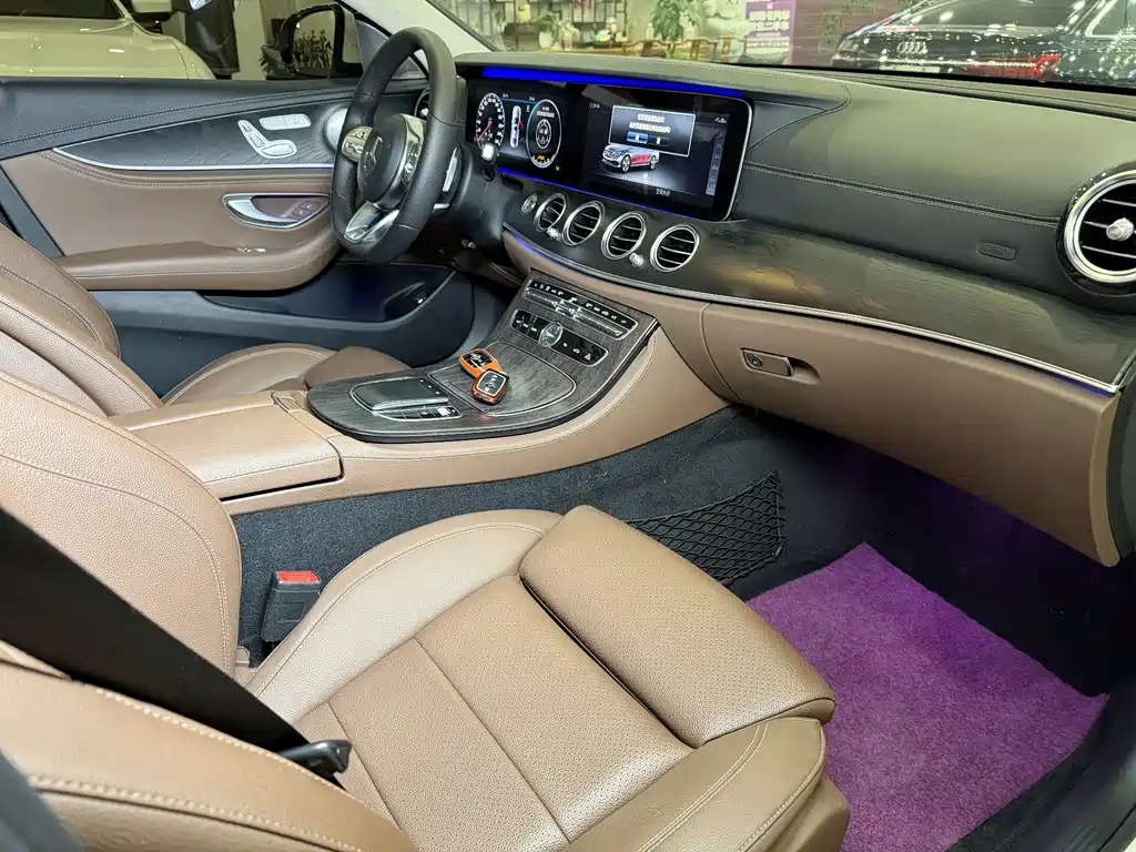 Mercedes-Benz E-Class 2019 — фото 14
