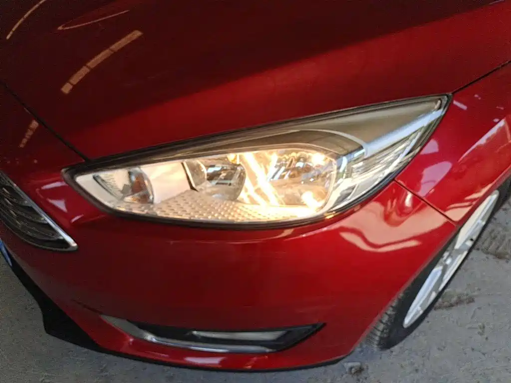 Ford Focus 2016 — фото 24