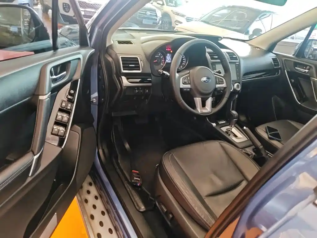 Subaru Forester 2017 — фото 16