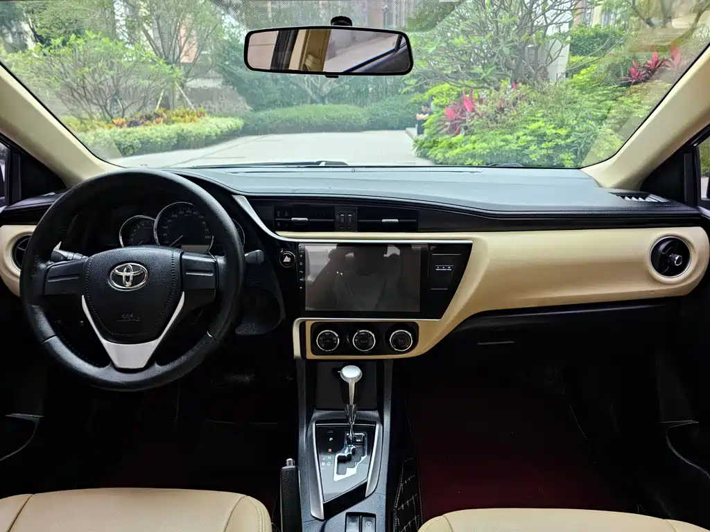 Toyota Corolla 2017 — фото 11