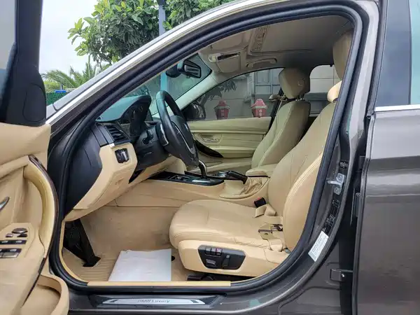 BMW 3 Series 2013