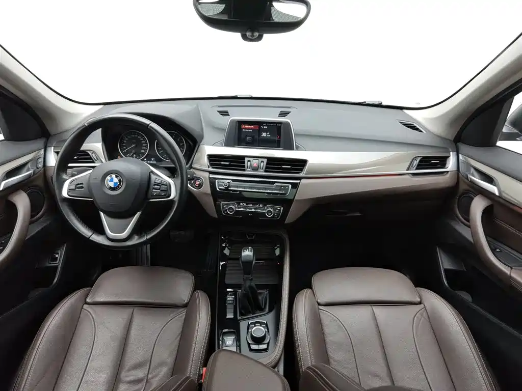 BMW X1 2018 — фото 5