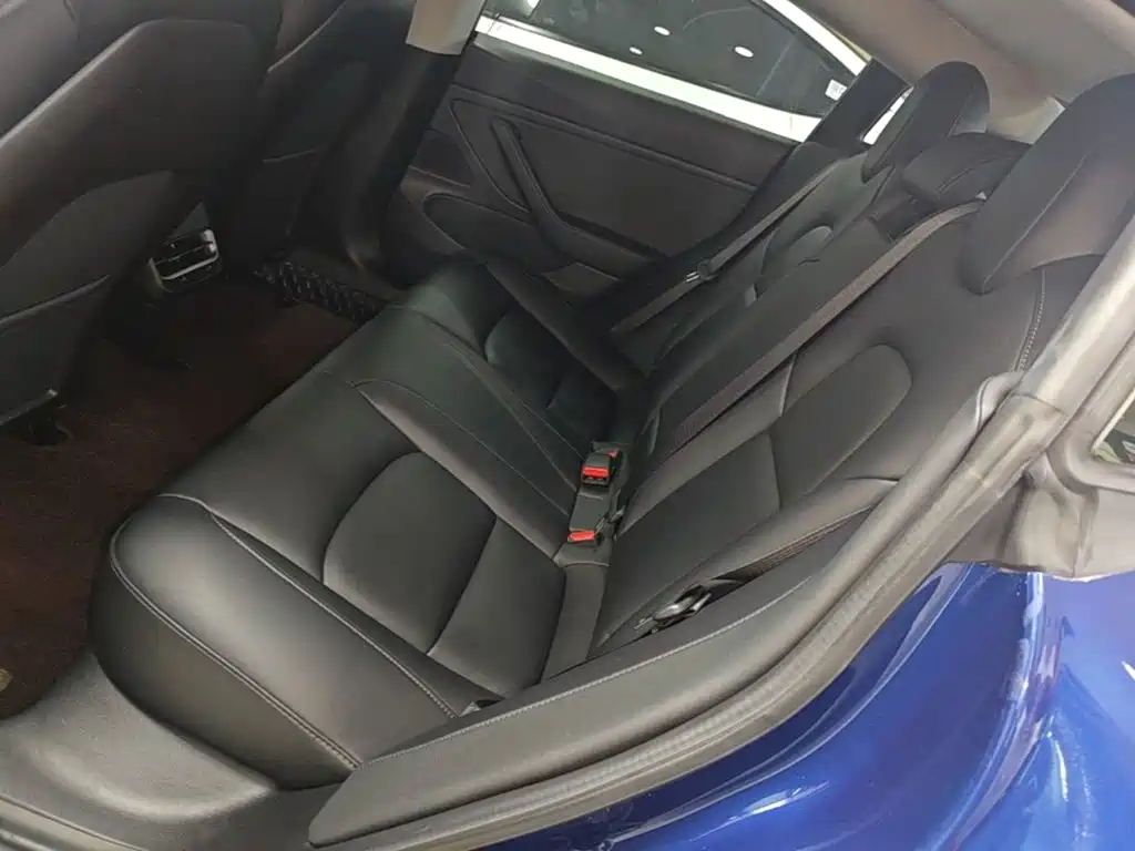 Tesla Model 3 2019 — фото 17