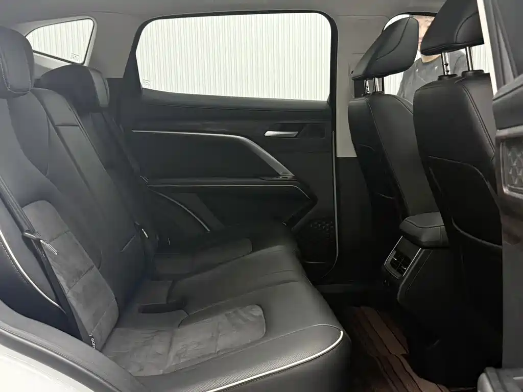 Haval H6 2023 — фото 12