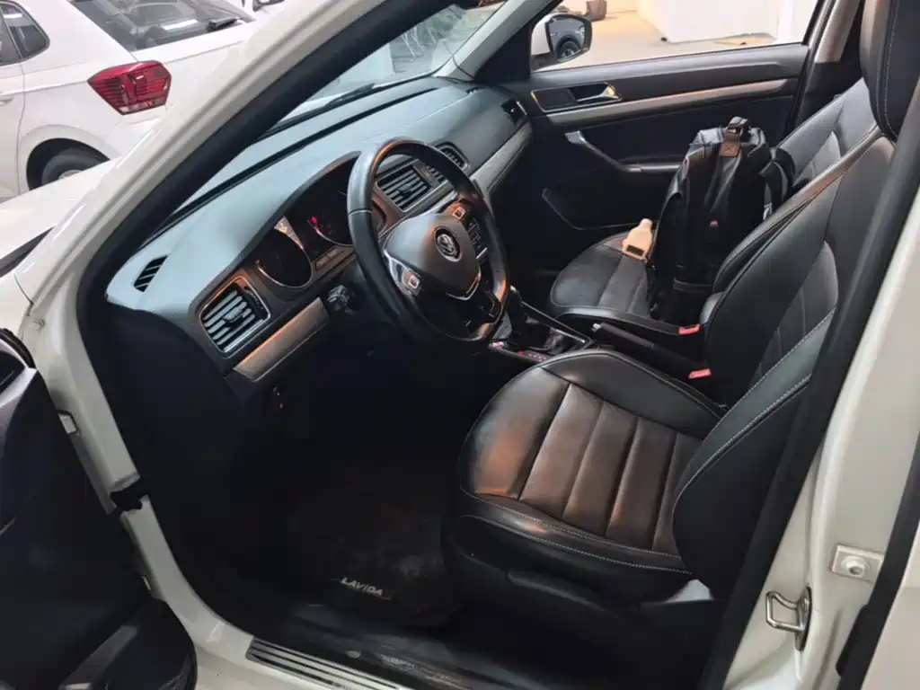 Volkswagen Gran Lavida 2017 — фото 15
