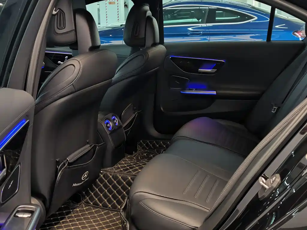 Mercedes-Benz C-Class 2023