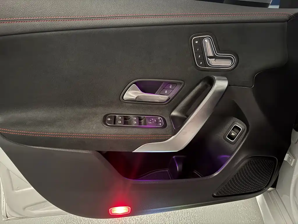 Mercedes-Benz CLA 2022 — фото 12