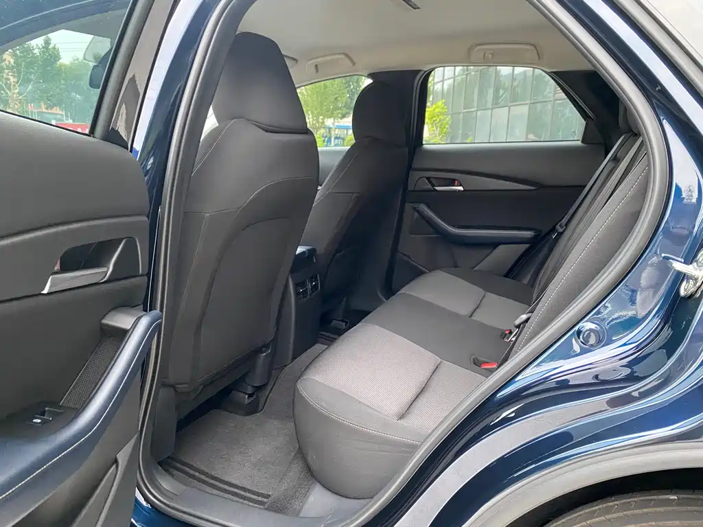 Mazda CX-30 2024