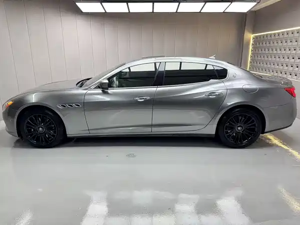 Maserati Quattroporte 2013