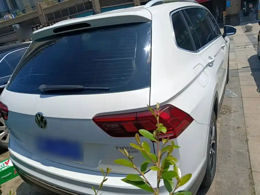 Volkswagen Tiguan L 2018 — фото 6