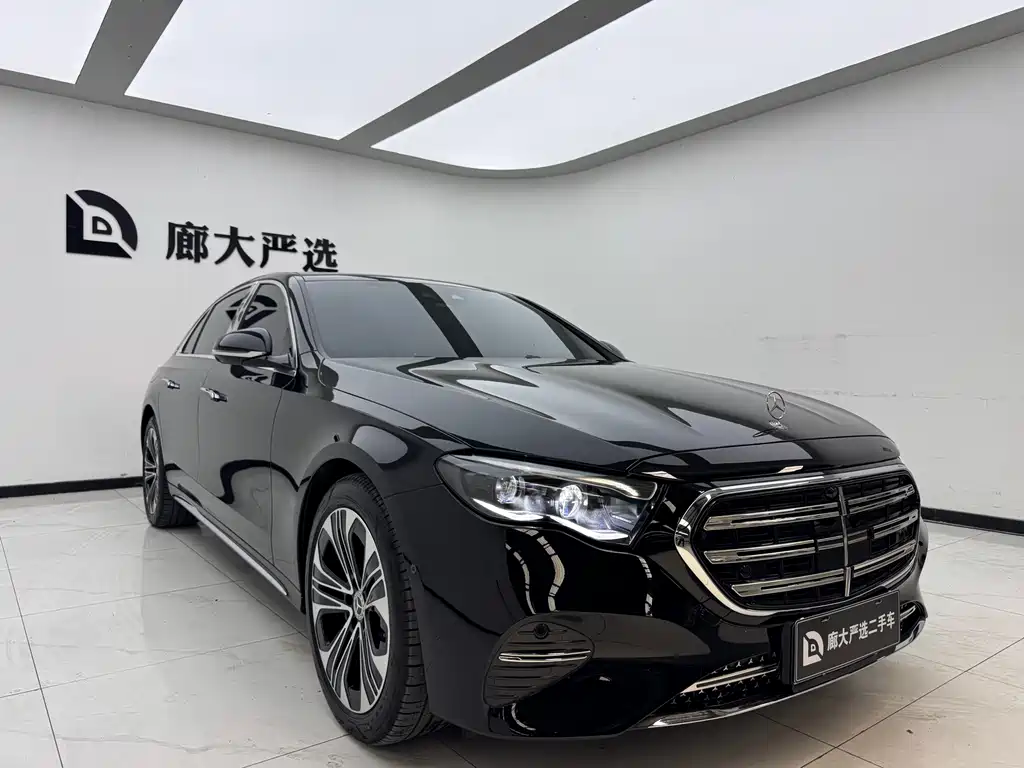 Mercedes-Benz E-Class 2025