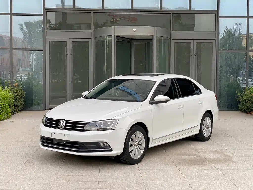 Volkswagen Sagitar 2016
