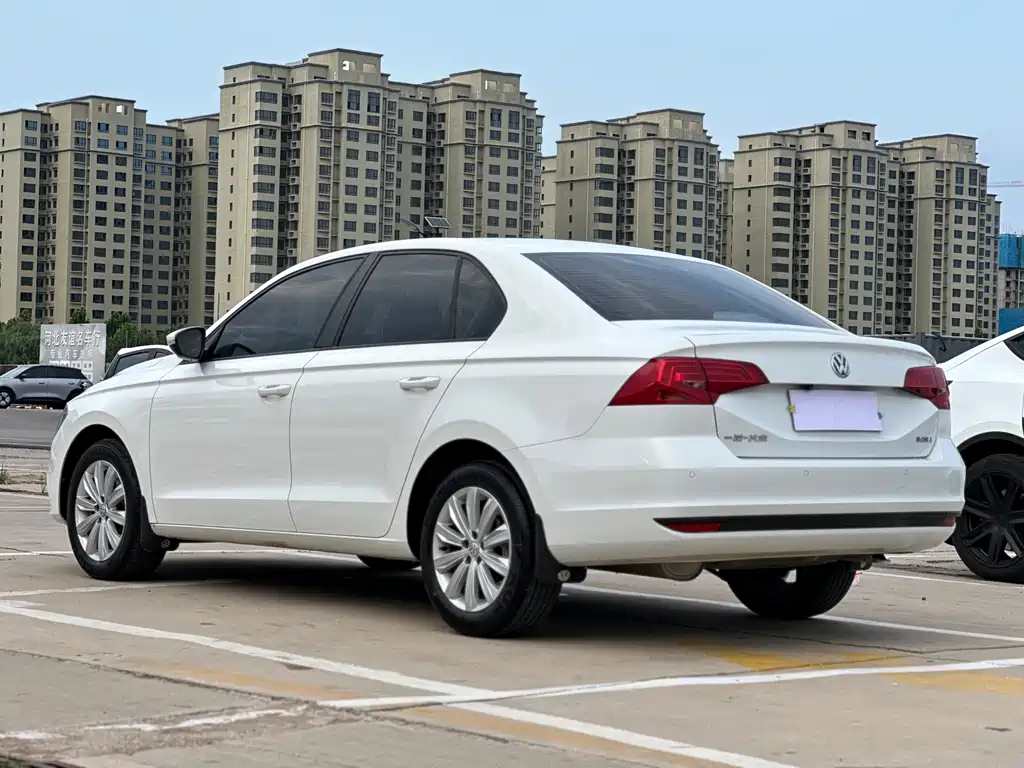 Volkswagen Bora 2023