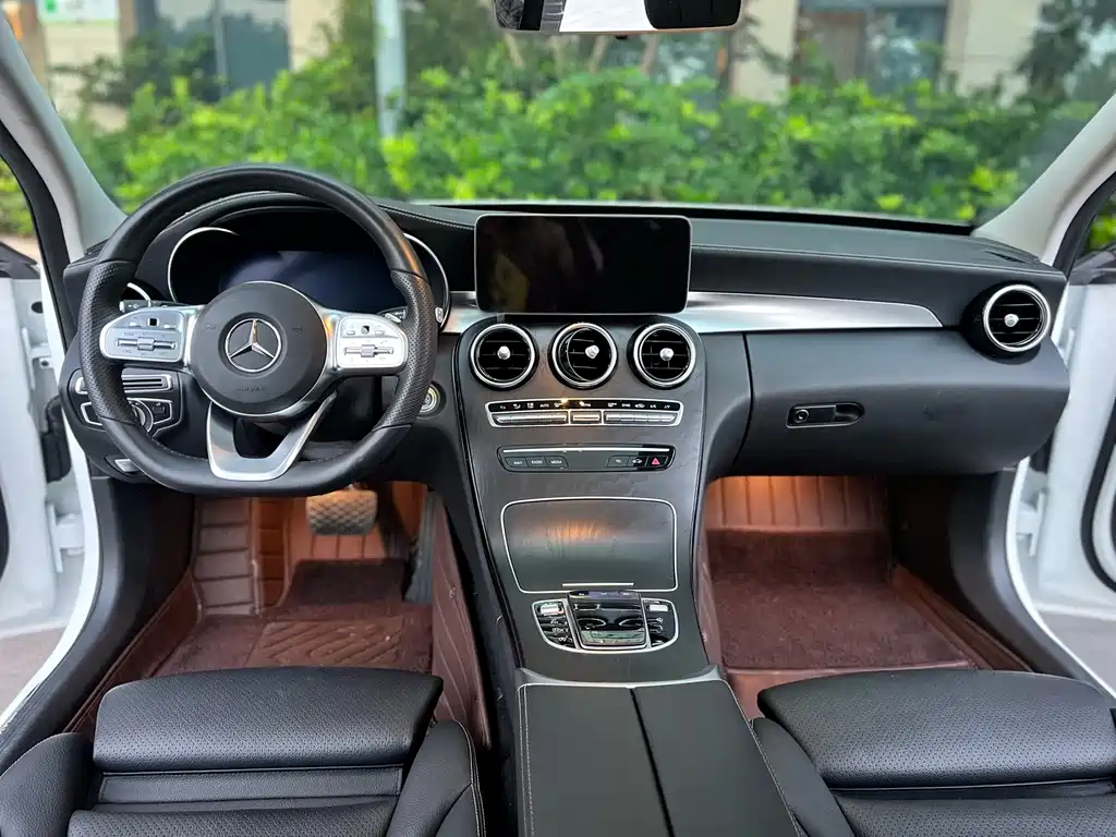 Mercedes-Benz C-Class 2019 — фото 5