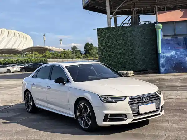 Audi A4L 2018