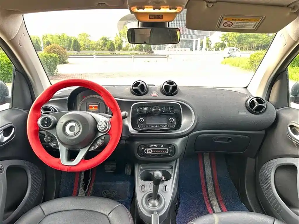 smart Fortwo 2016 — фото 9