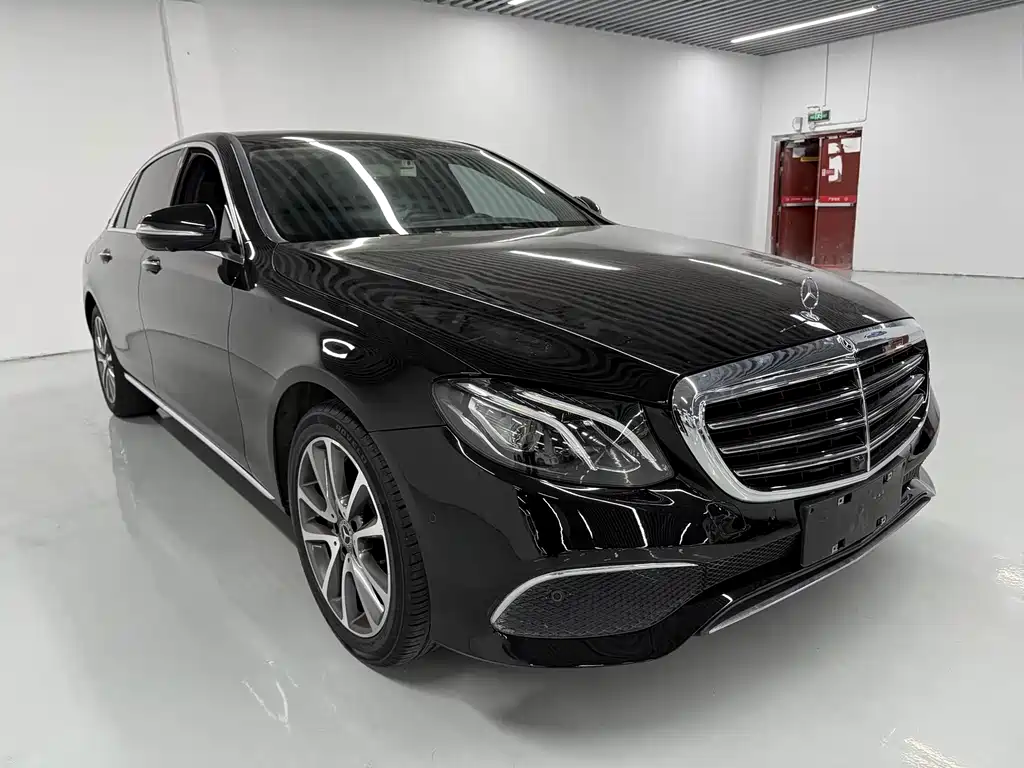 Mercedes-Benz E-Class 2018 — фото 3