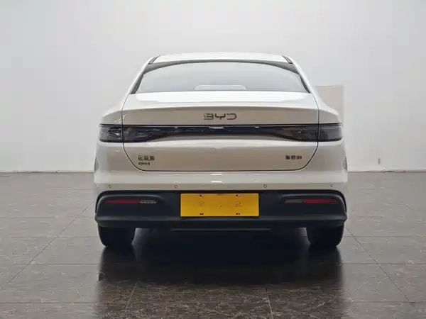 BYD Seal 05 DM-i 2025