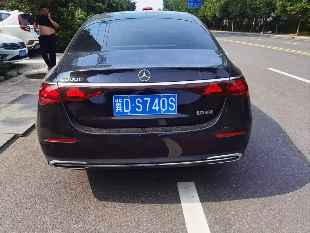 Mercedes-Benz E-Class 2025