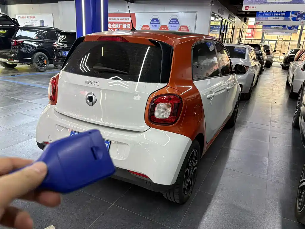 smart Forfour 2017 — фото 15