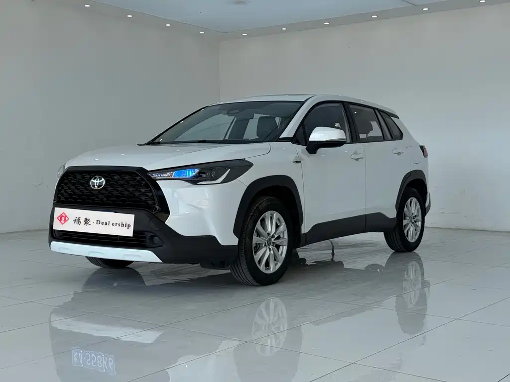Toyota Corolla Cross 2023 — фото 3