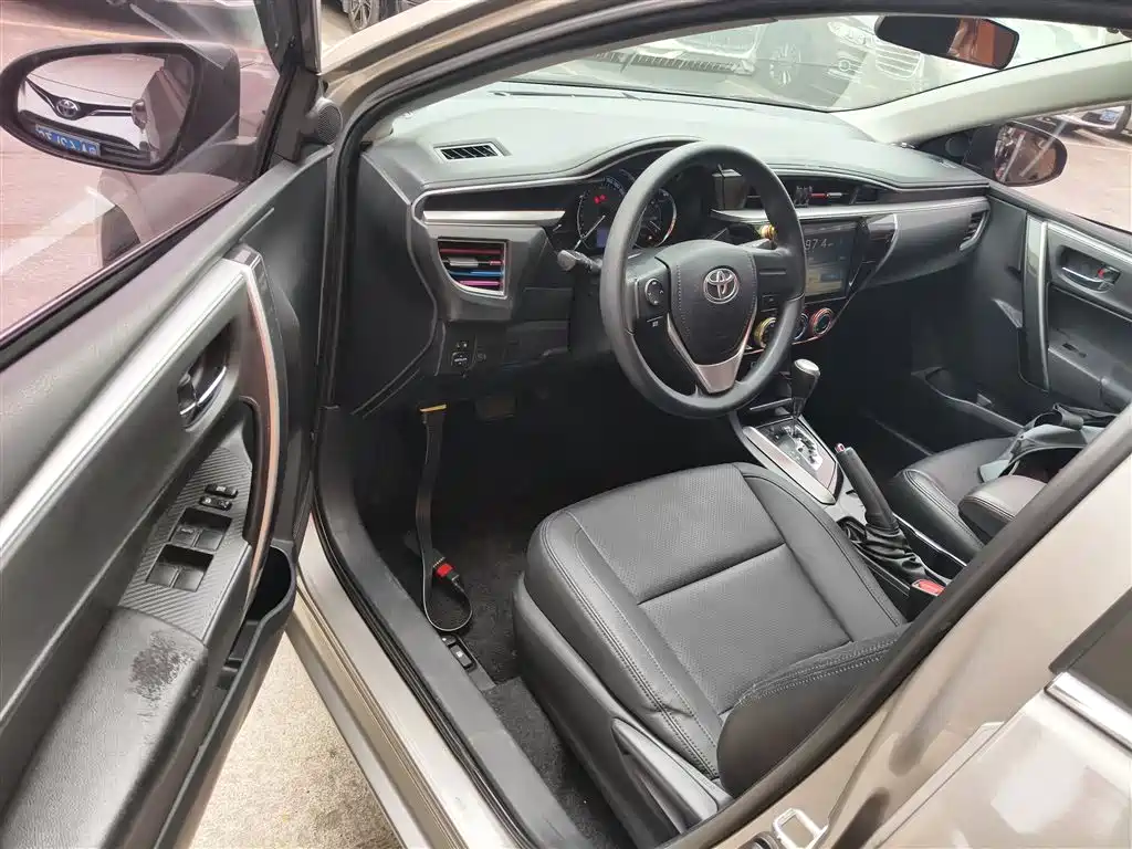 Toyota Corolla 2017 — фото 16