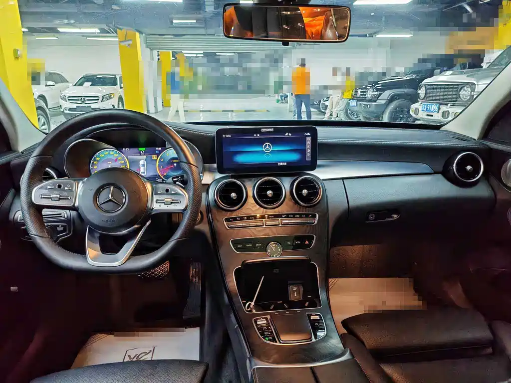 Mercedes-Benz C-Class 2021