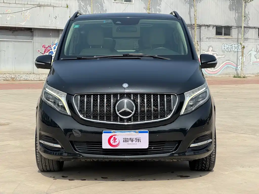 Mercedes-Benz V-Class 2017 — фото 2