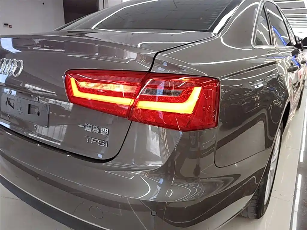 Audi A6L 2014 — фото 8