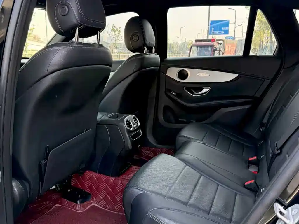 Mercedes-Benz GLC 2019 — фото 13