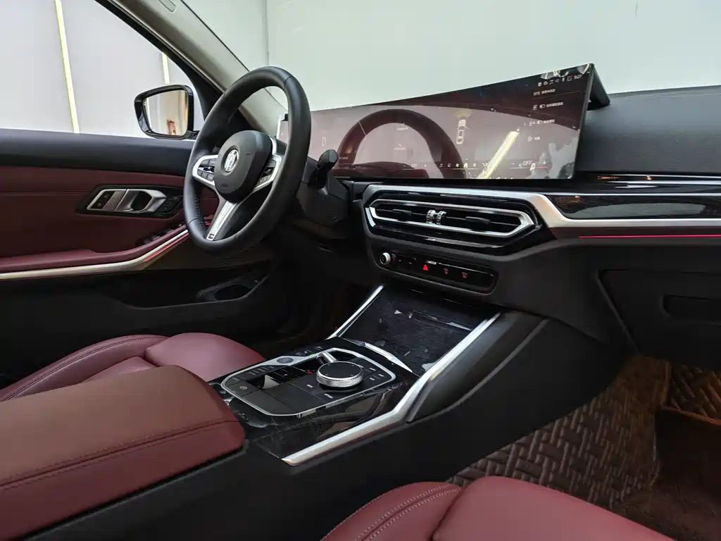 BMW 3 Series 2023 — фото 15