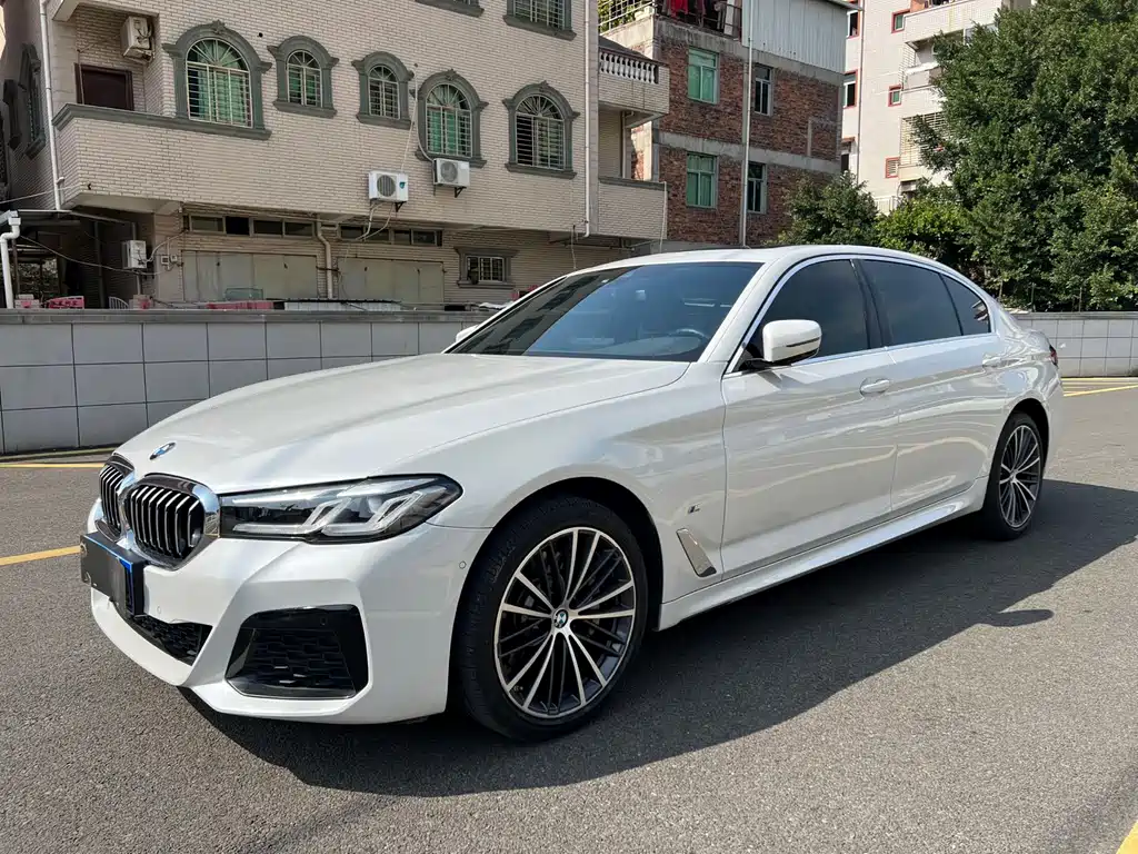 BMW 5 Series 2022