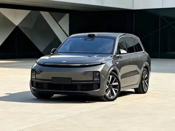 Li Auto L8 2023
