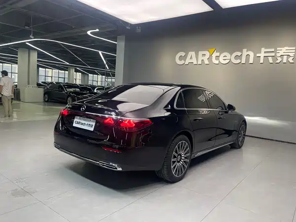 Mercedes-Benz E-Class 2024