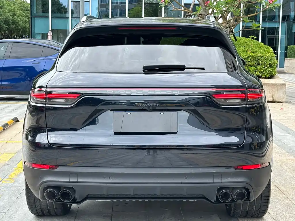 Porsche Cayenne 2023 — фото 14