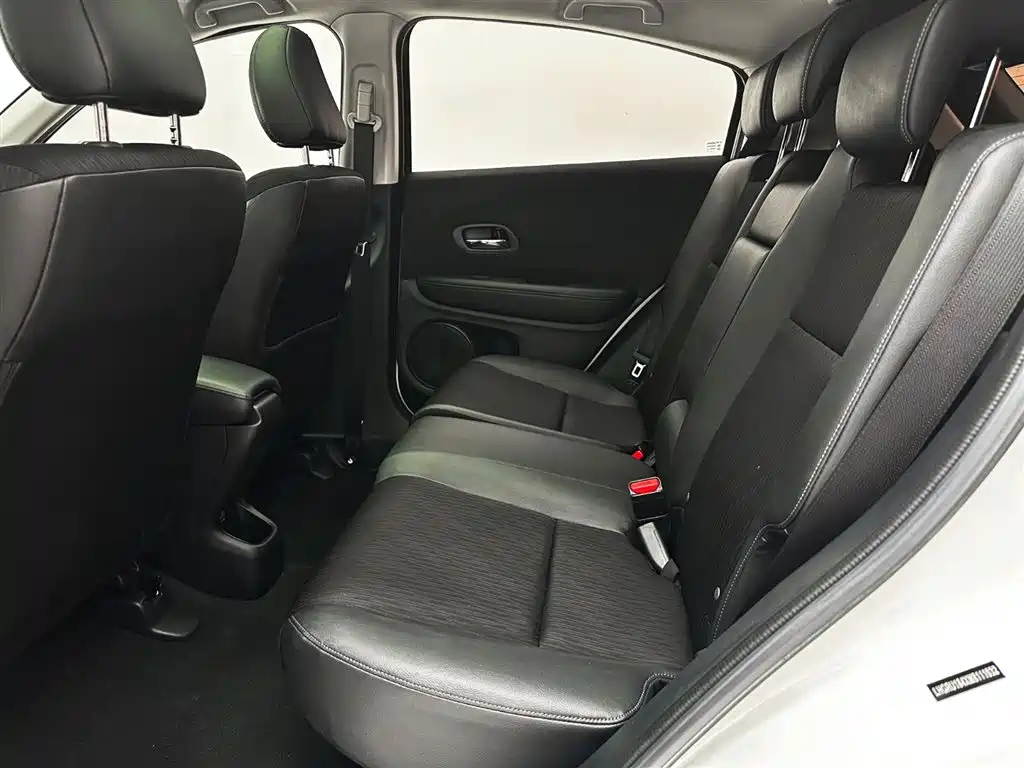 Honda Vezel 2021 — фото 12