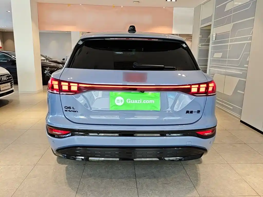 Audi Q6L e-tron 2025
