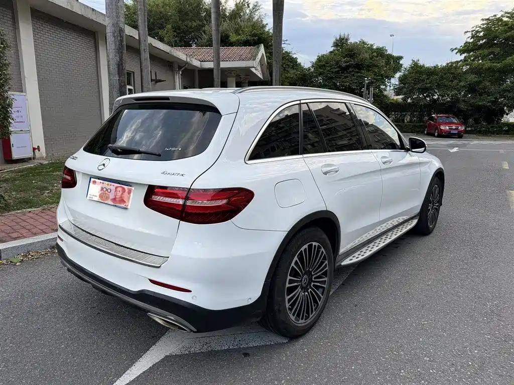 Mercedes-Benz GLC 2018 — фото 9