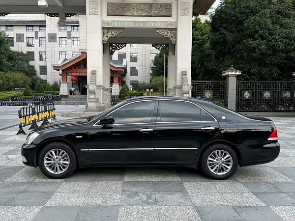 Toyota Crown 2009