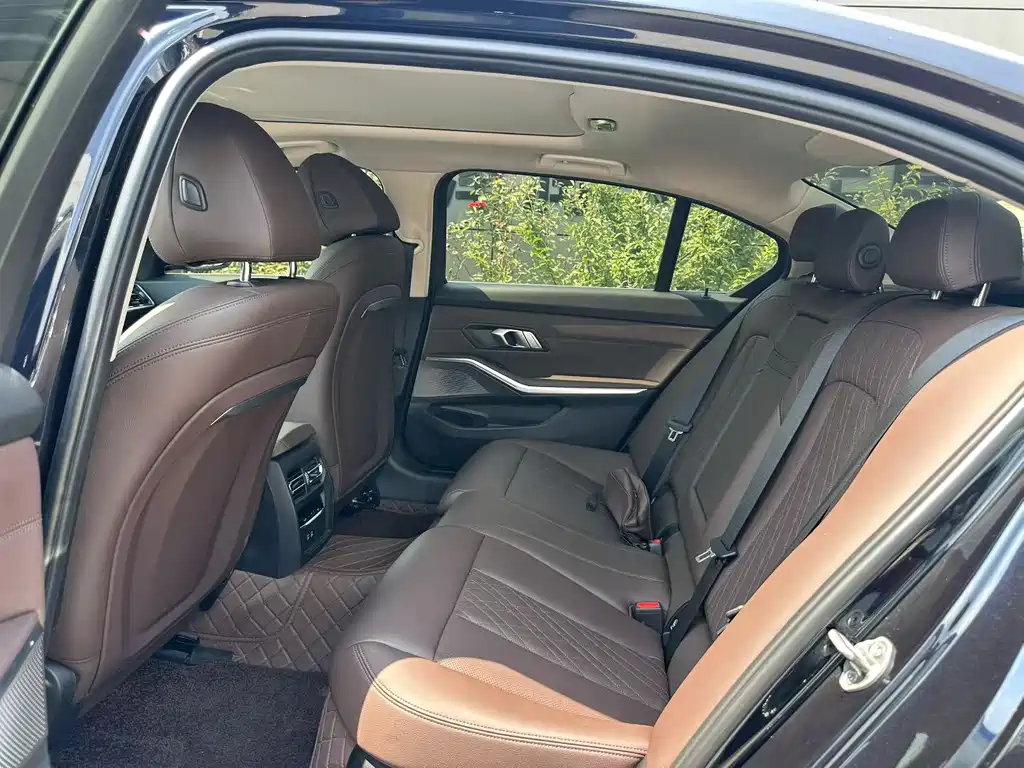 BMW i3 2023