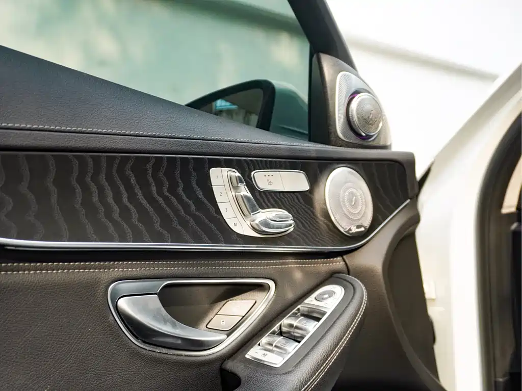 Mercedes-Benz C-Class 2020 — фото 12