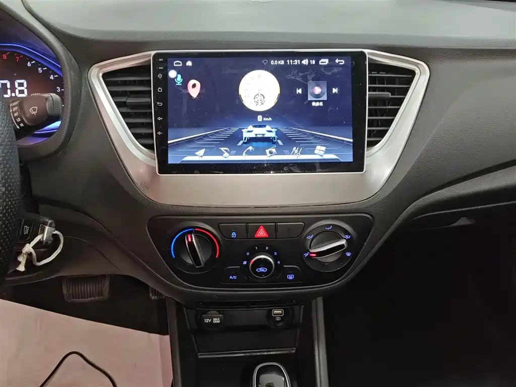 Hyundai Verna 2021 — фото 13