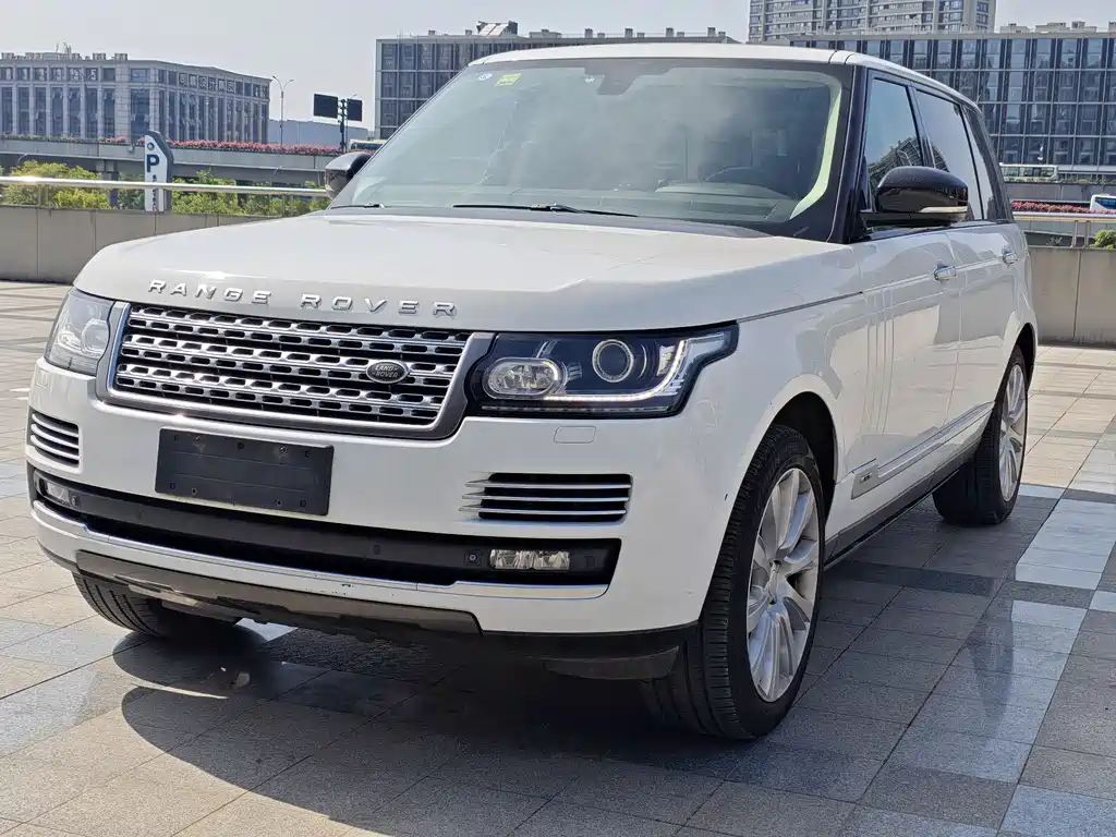 Land Rover Range Rover 2015 — фото 1