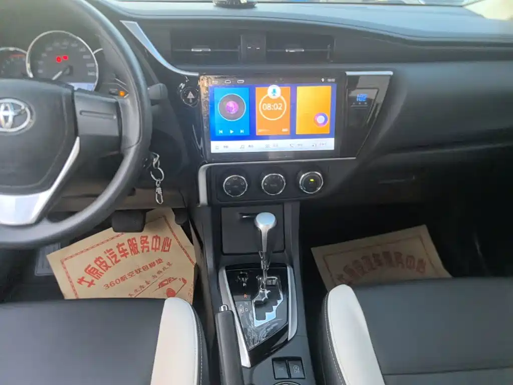 Toyota Corolla 2018 — фото 13