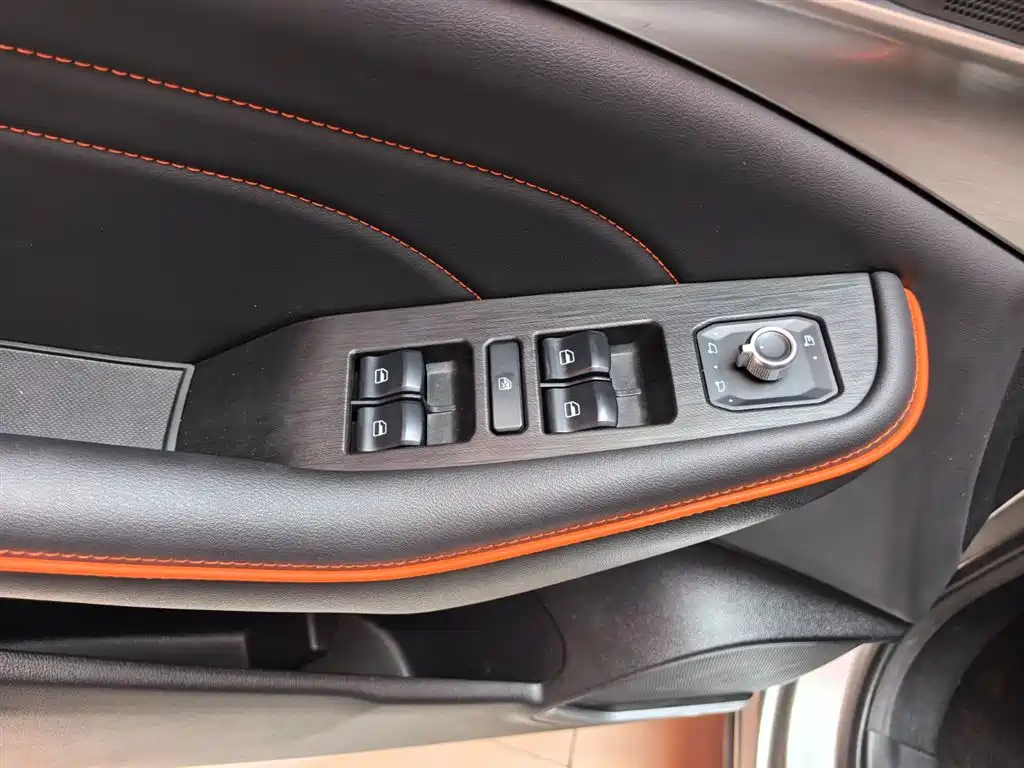 Haval F7 2021 — фото 16