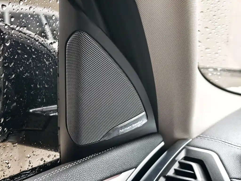 BMW iX3 2024 — фото 16